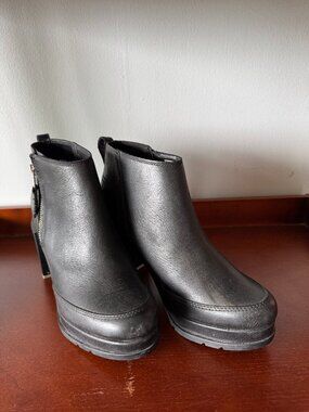 Sorel Blake Waterproof Booties Size 7